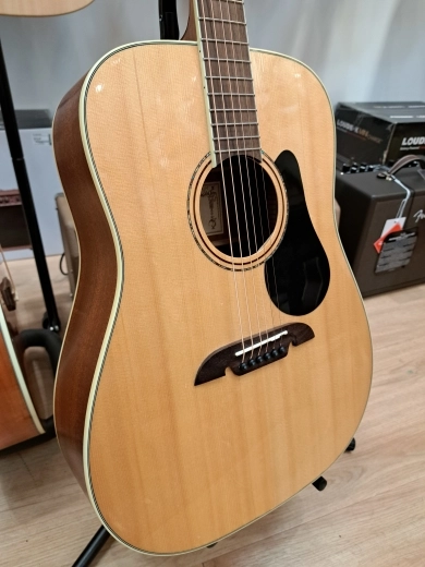 Alvarez Artist AD60 2